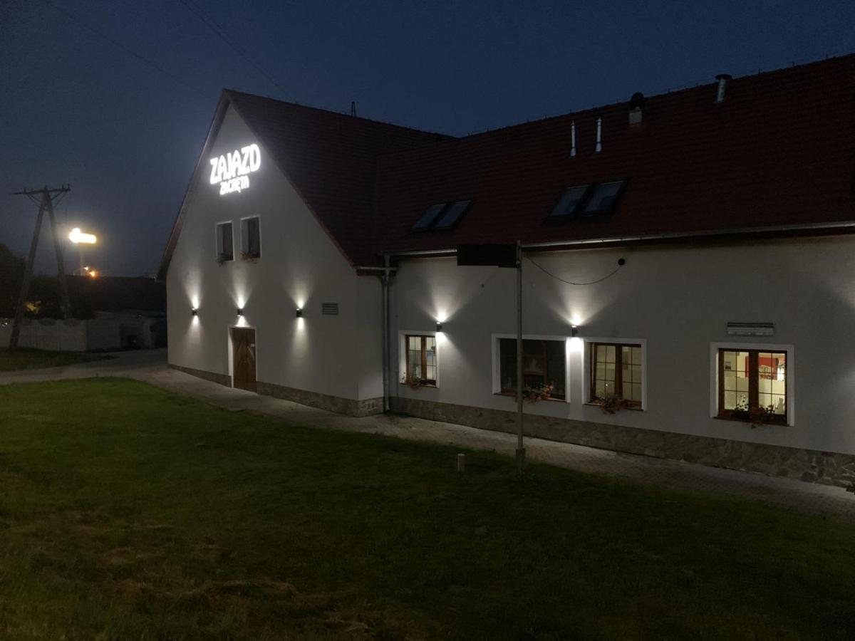Zajazd Zacheta Kamienna Gora Esterno foto