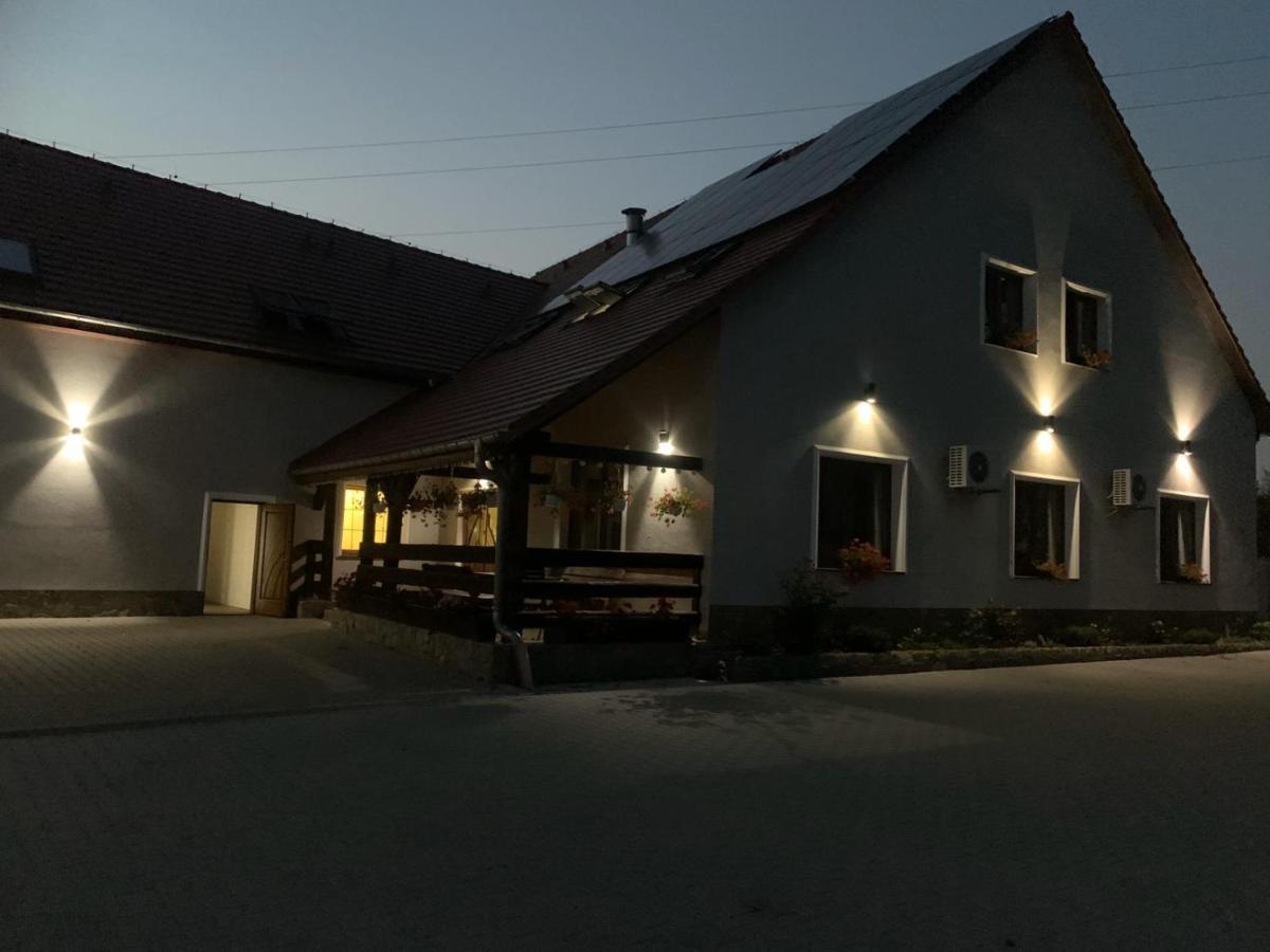 Zajazd Zacheta Kamienna Gora Esterno foto