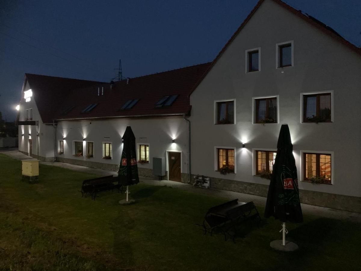 Zajazd Zacheta Kamienna Gora Esterno foto
